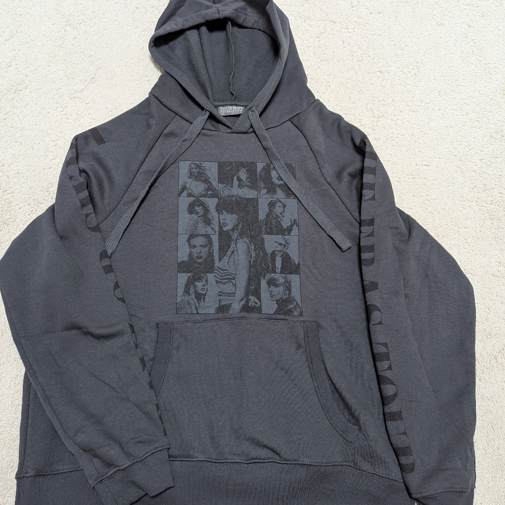 New Taylor Swift Eras Tour Hoodie Black US dates L